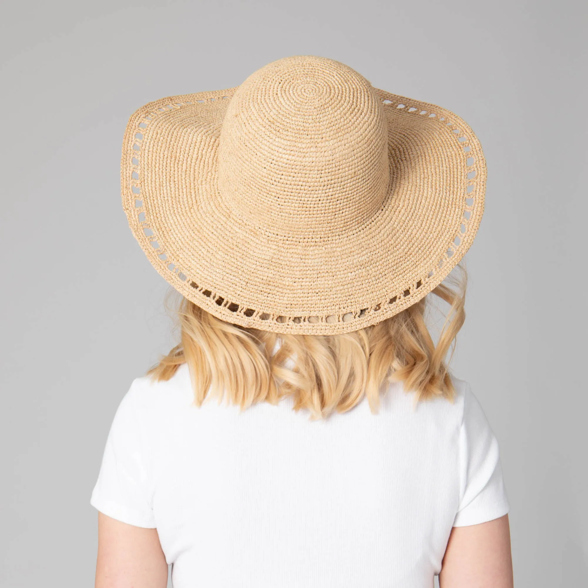 Isla -  Women's Raffia Round Crown Floppy